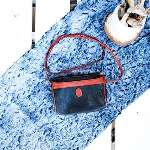 Liz Claiborne Vintage Black/Tan Leather Purse (H2)